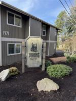 featured image of 1471 Moore St