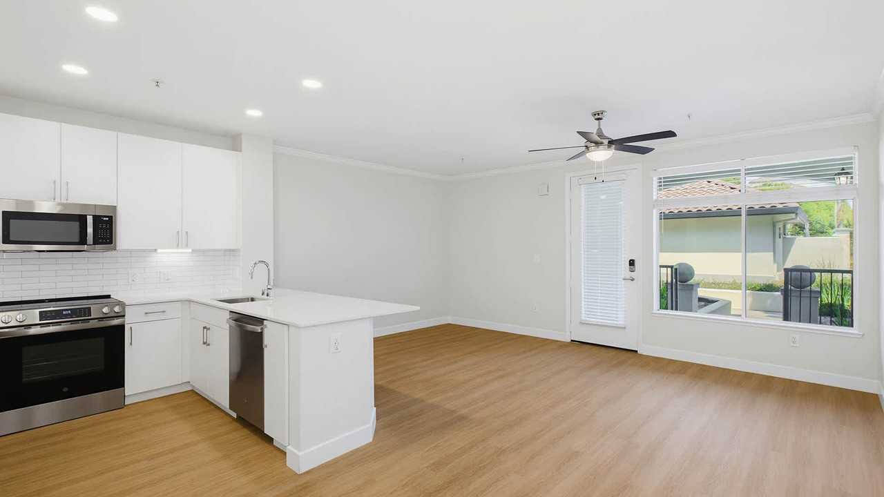 Park Place at San Mateo - Photo 4 of 58