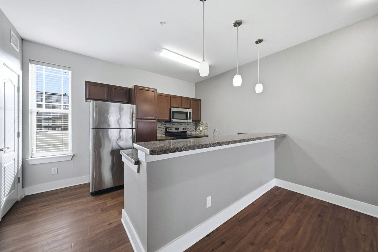 Northgate Proper - Photo 5 of 50