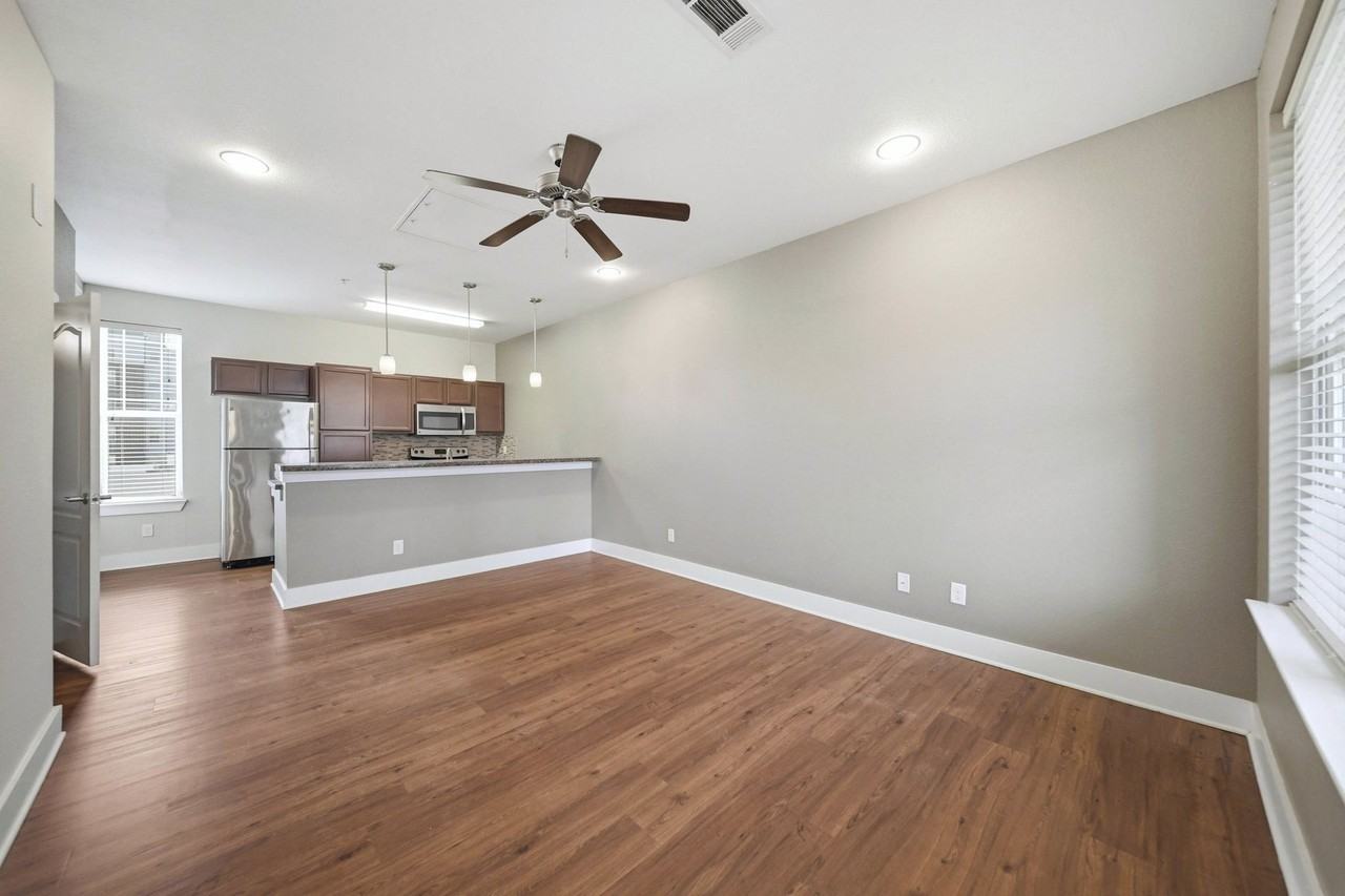 Northgate Proper - Photo 7 of 50