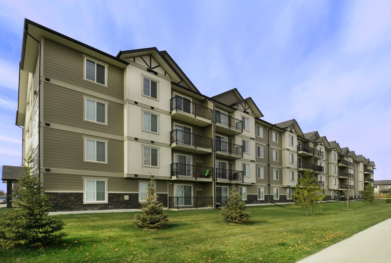 Dansereau Apartments - Photo 2 of 15