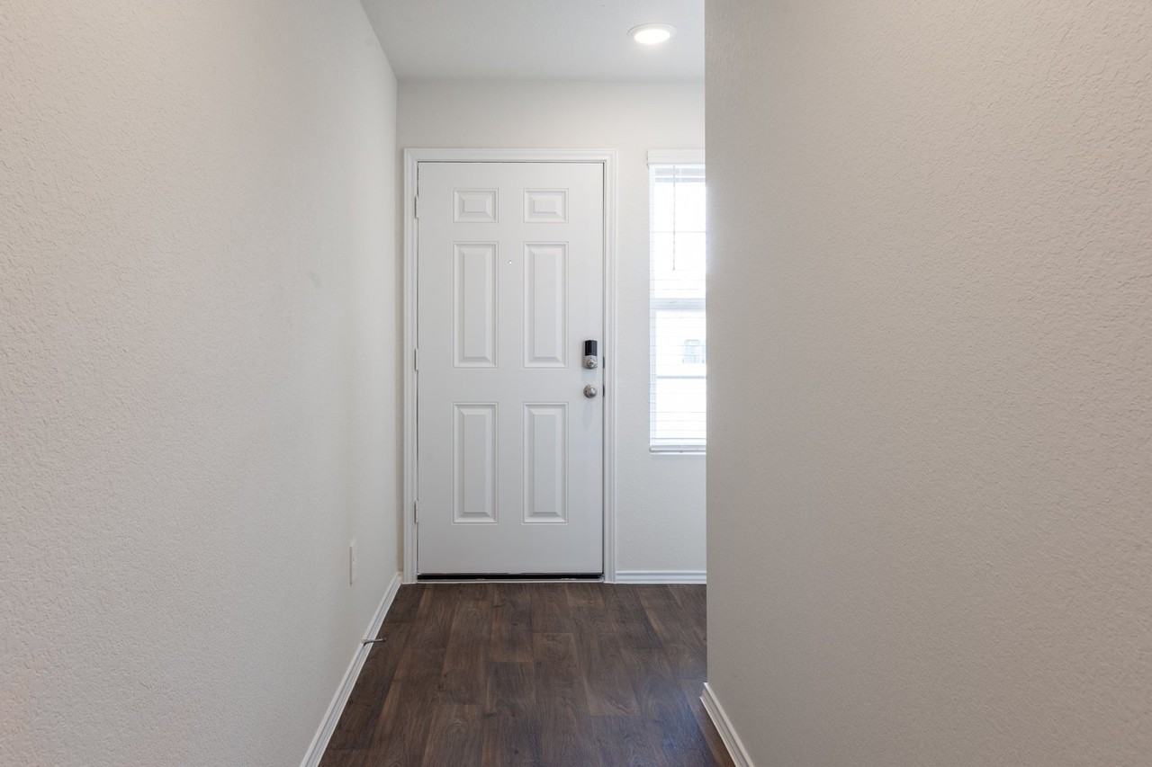 128 Granary Dr - Photo 3 of 19