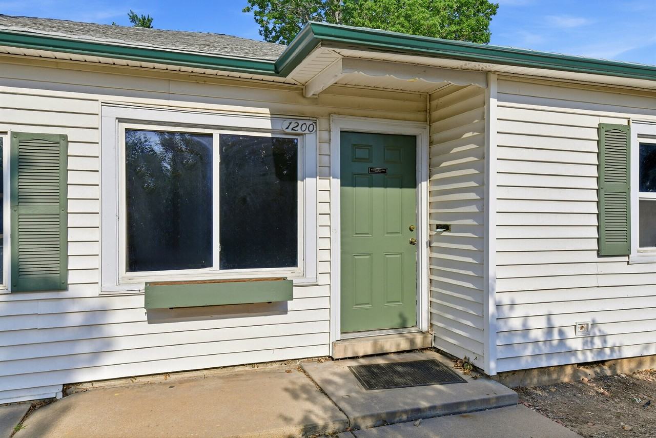 1200 Spruce St - Photo 3 of 42
