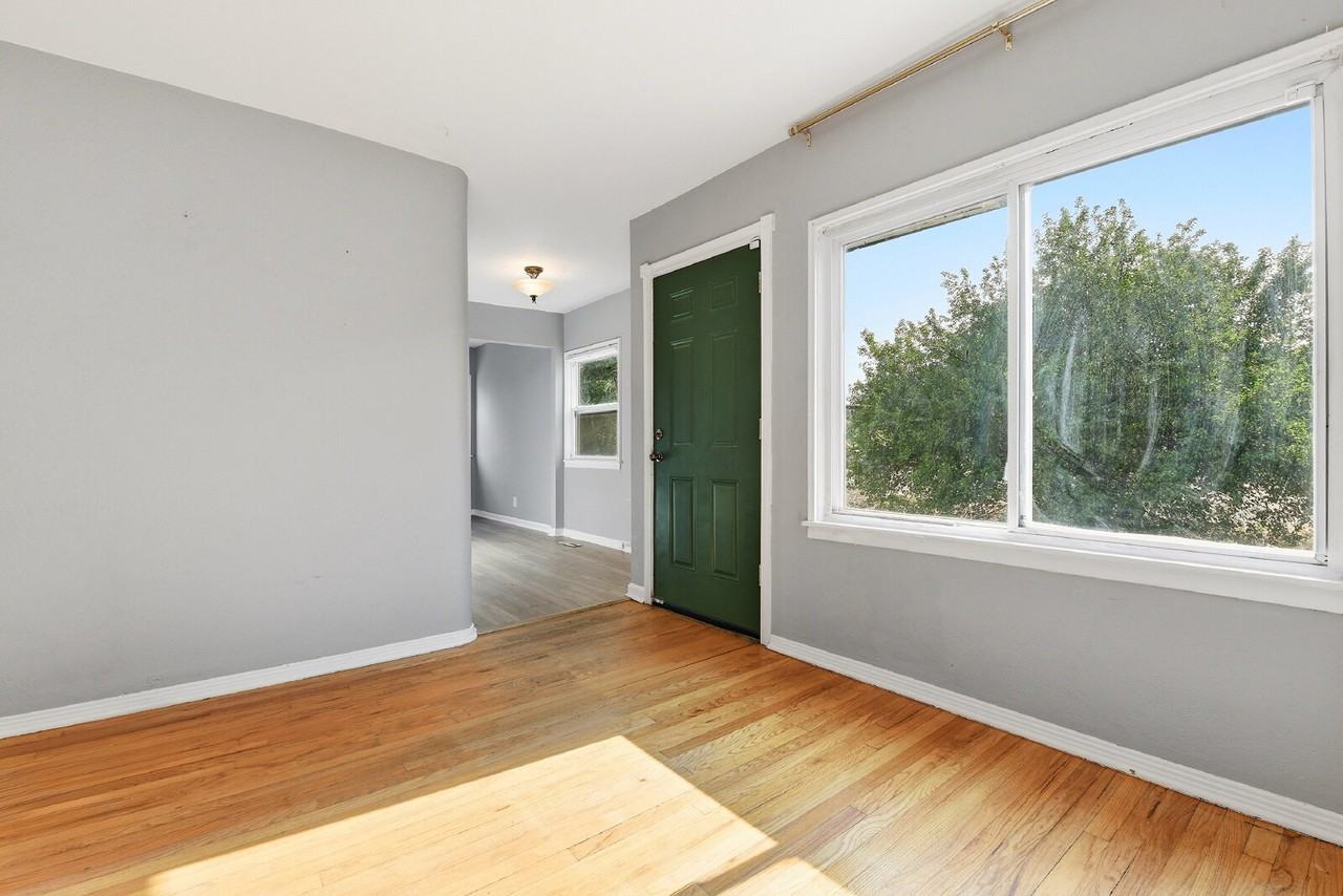 1200 Spruce St - Photo 4 of 42