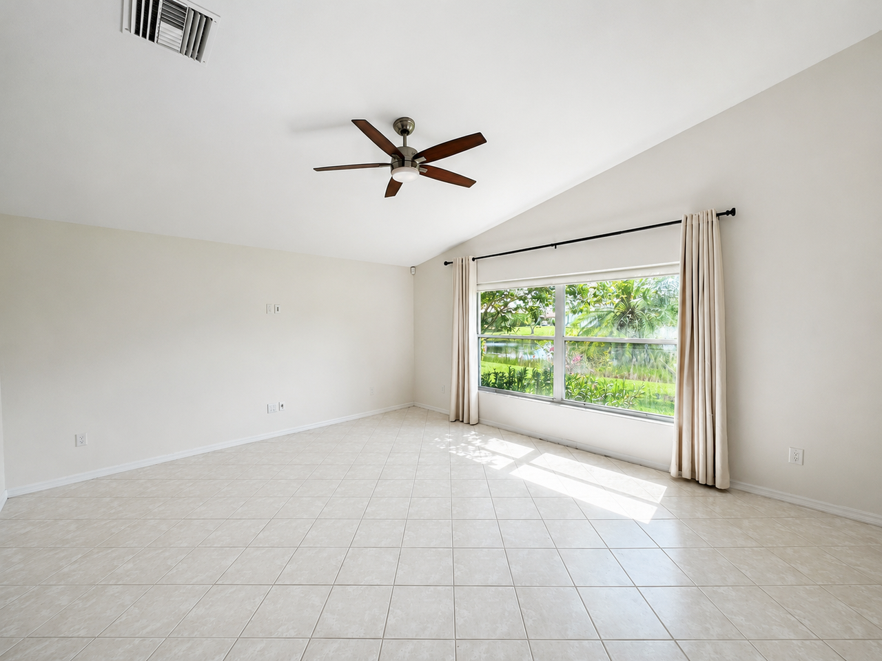 12857 Dresden Ct - Photo 2 of 46