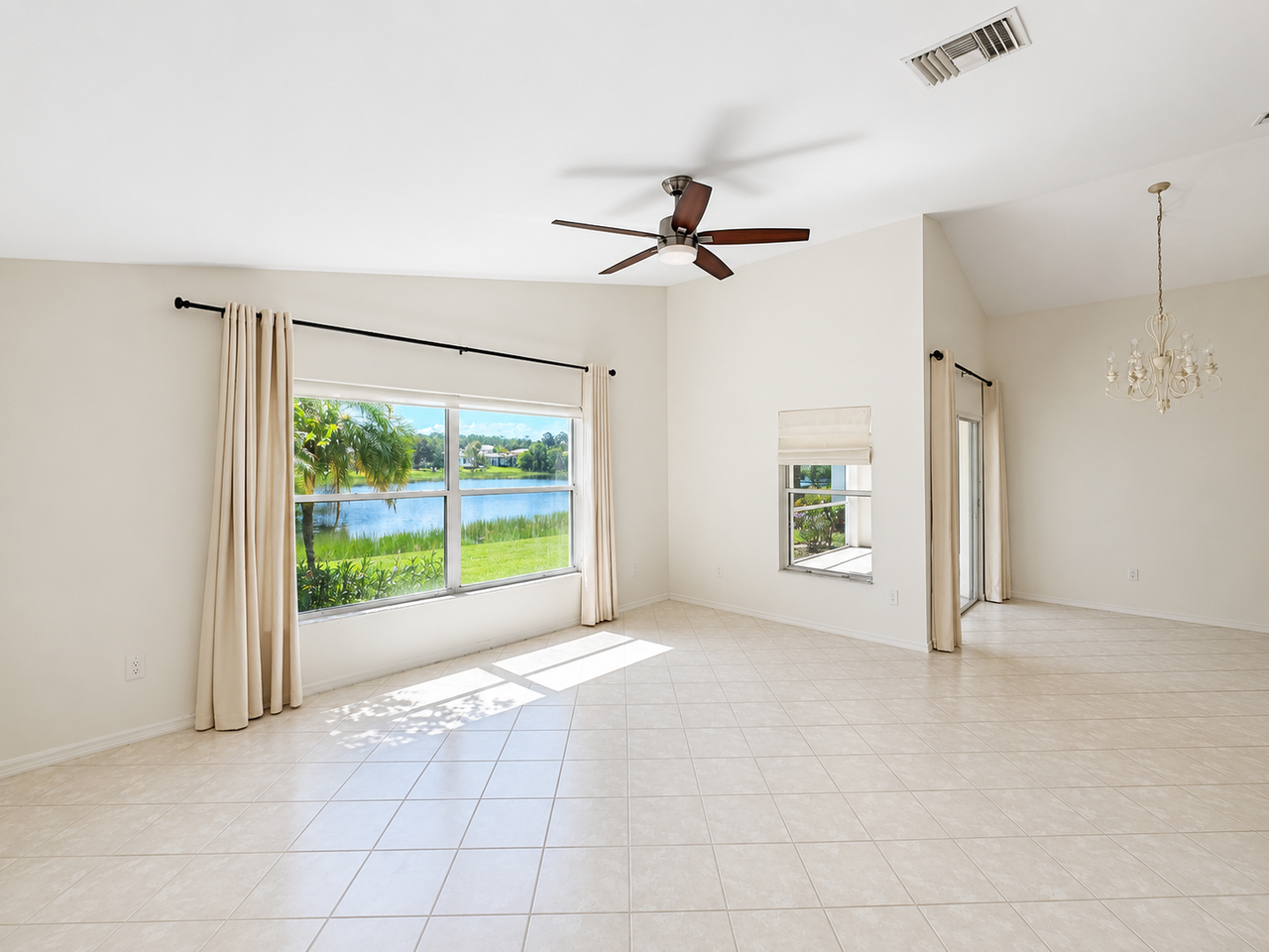 12857 Dresden Ct - Photo 3 of 46