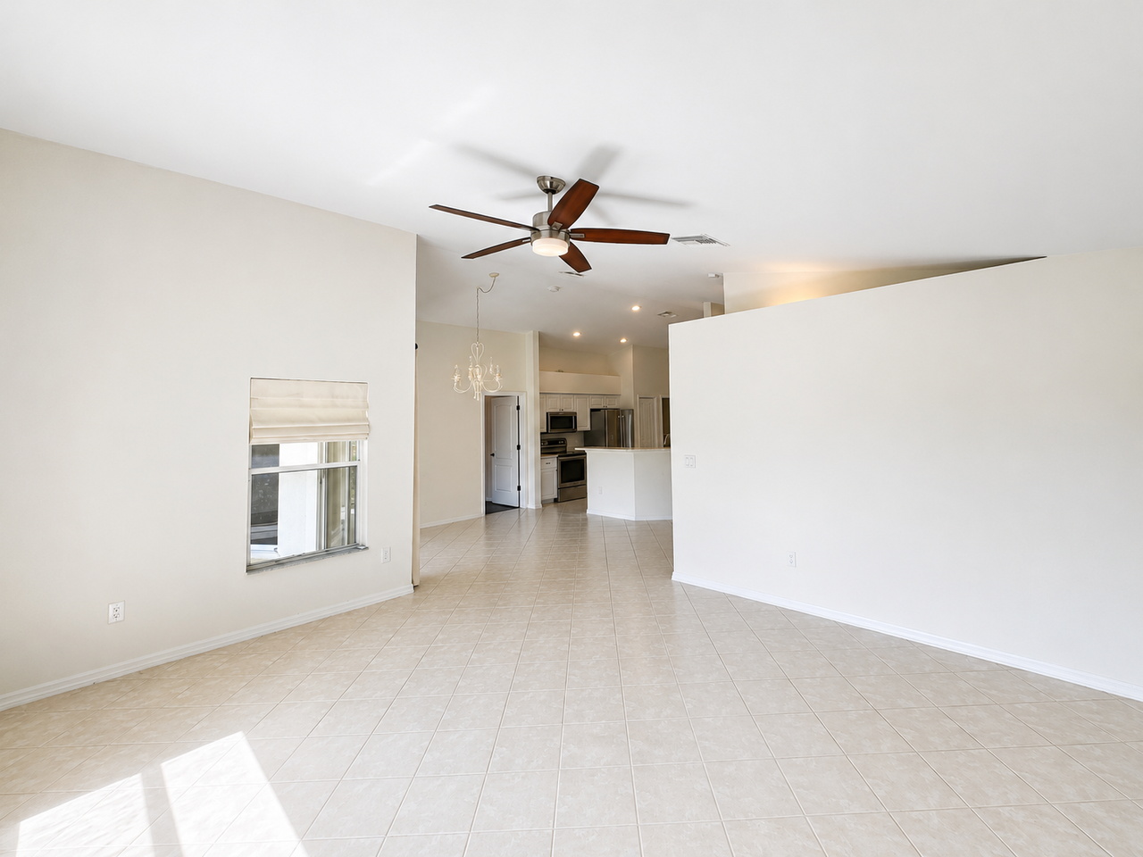 12857 Dresden Ct - Photo 4 of 46