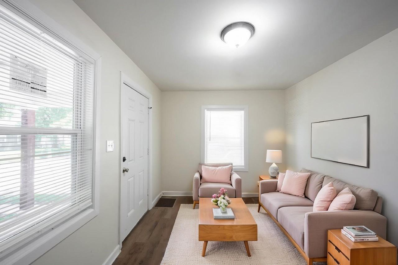 512 N Chester Ave - Photo 6 of 24