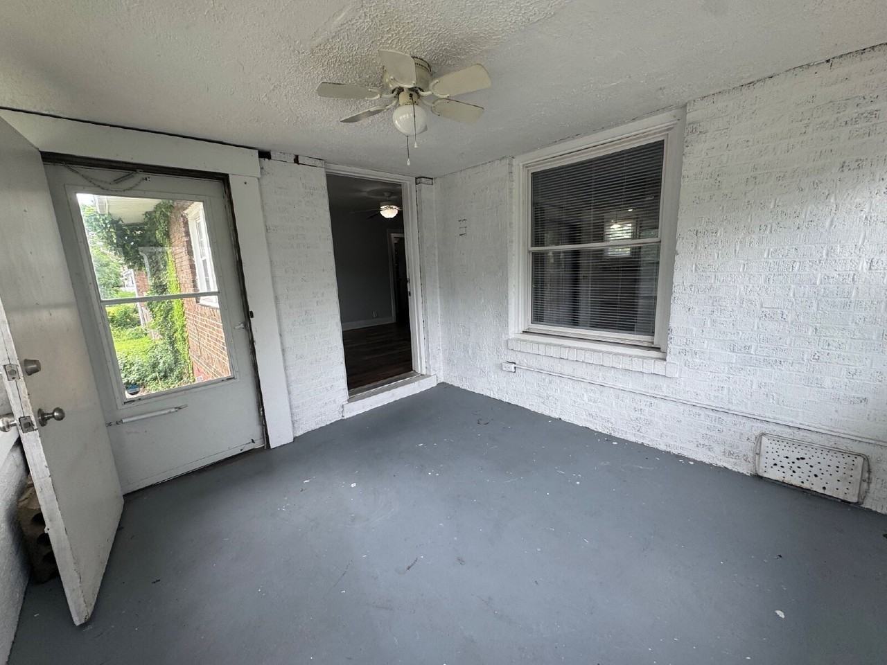 2129 S 5th St - Photo 4 of 20
