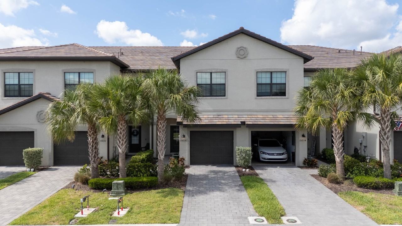 15218 Sunny Day Dr - Photo 4 of 50