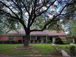 featured image of 3711 Longchamp Cir