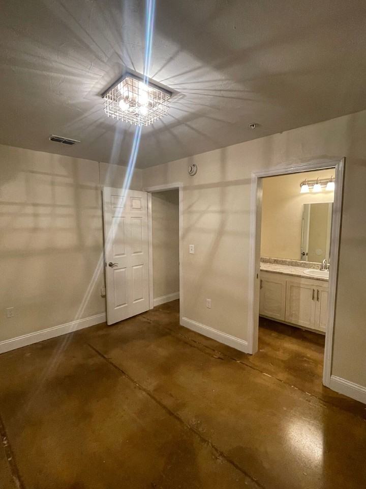 310 Blount St - Photo 3 of 14
