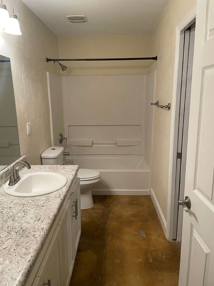 310 Blount St - Photo 4 of 14