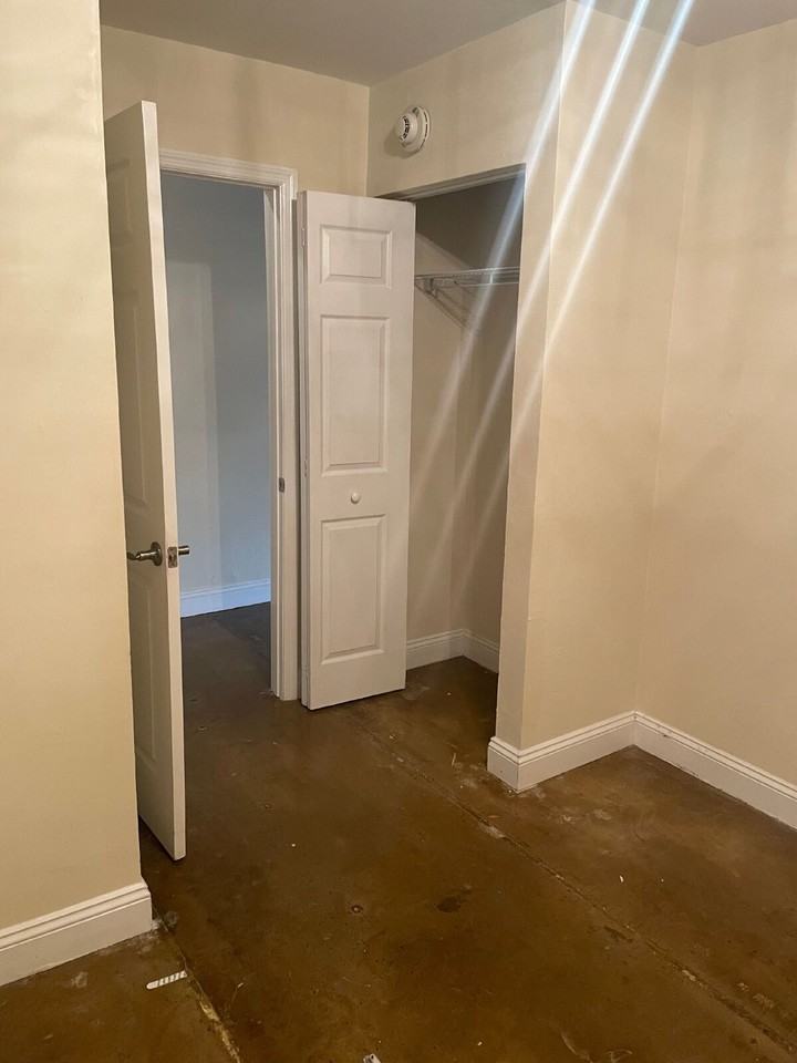 310 Blount St - Photo 5 of 14