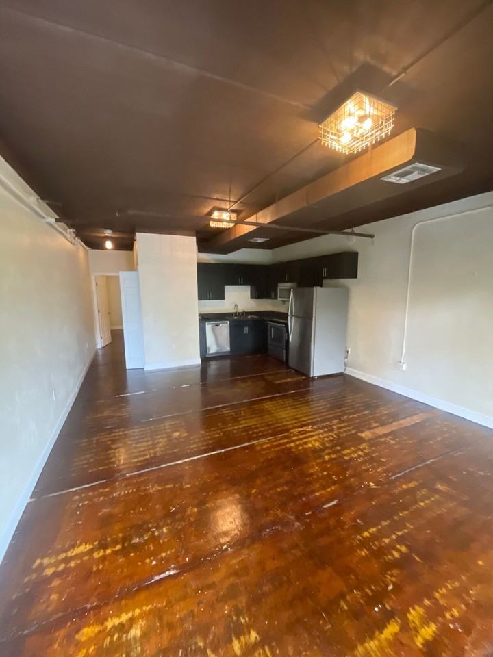 310 Blount St - Photo 2 of 17