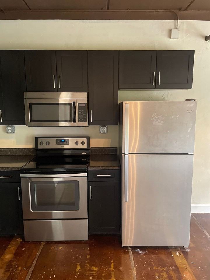 310 Blount St - Photo 6 of 17
