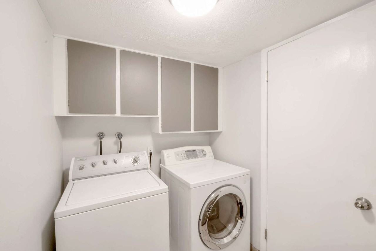 8754 S 620 E - Photo 5 of 15