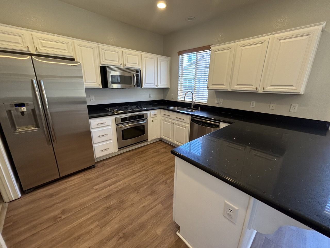 1895 Ardilea St - Photo 5 of 18