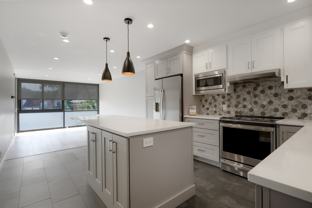 1050 N Corona St #212 - Photo 1 of 1