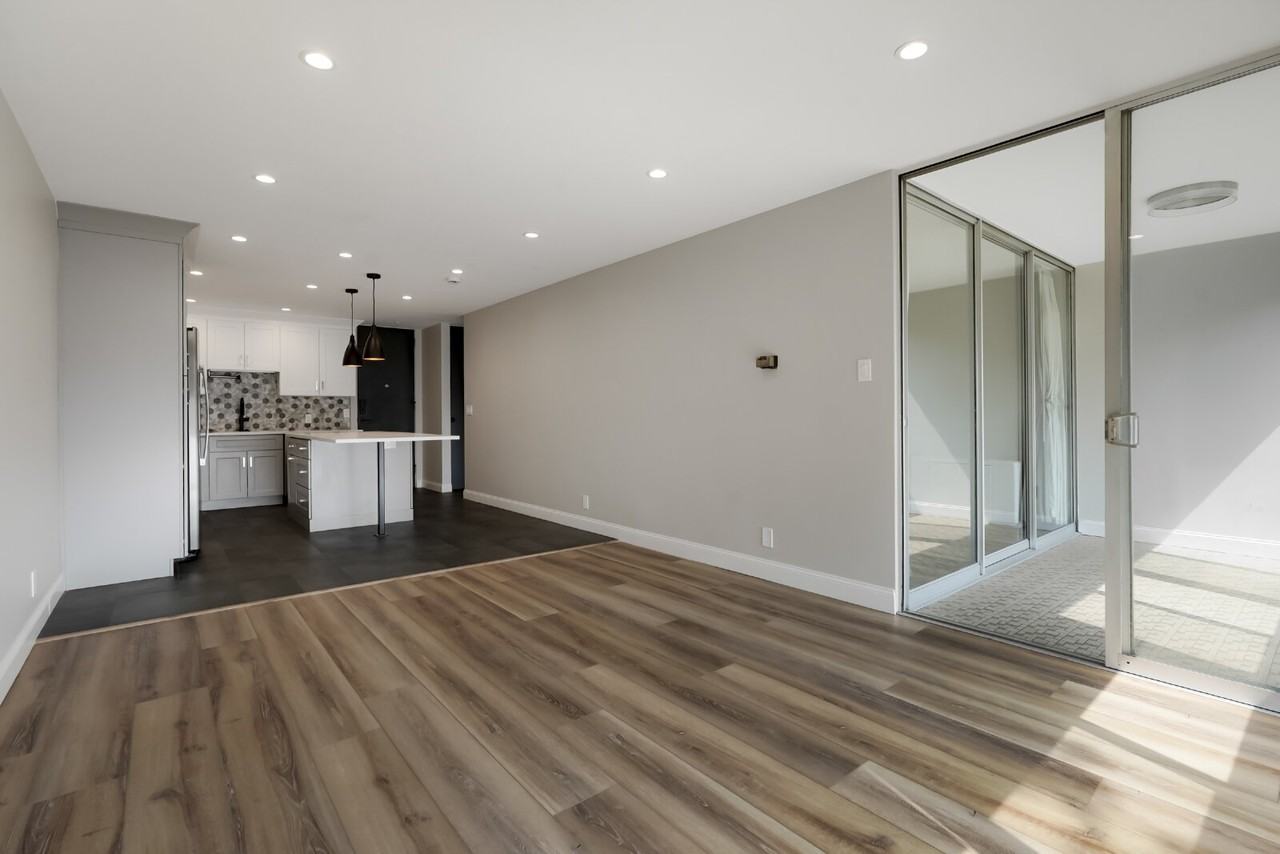 1050 N Corona St #212 - Photo 7 of 19