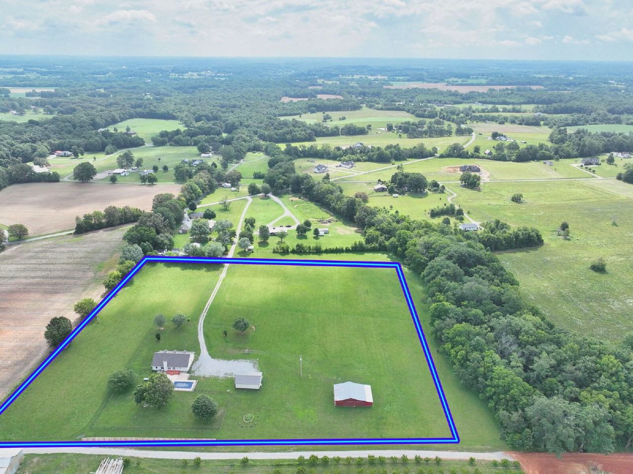 4616 Woodrow Wilson Rd - Photo 6 of 50
