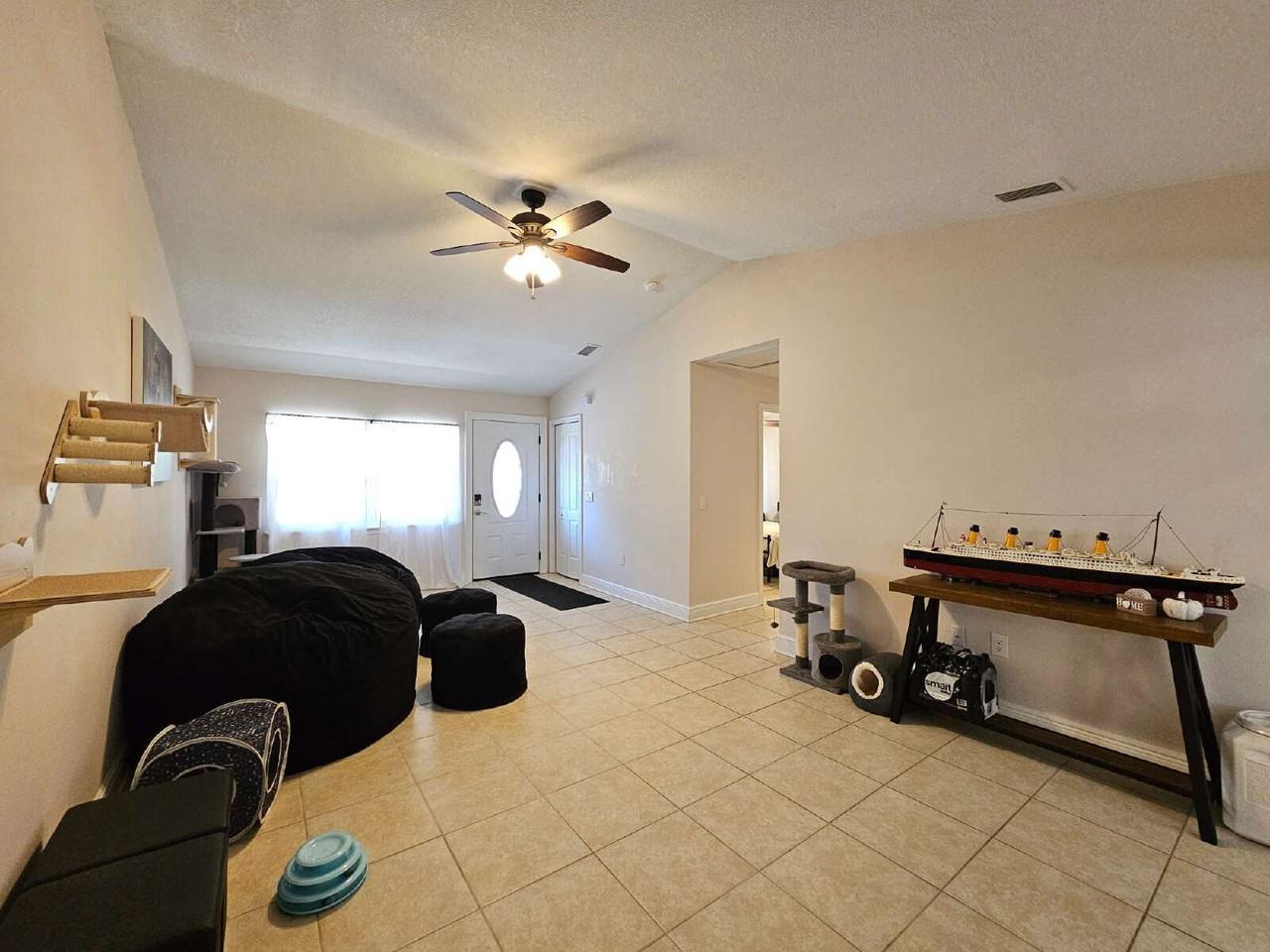 1044 Bernice Rd - Photo 3 of 19
