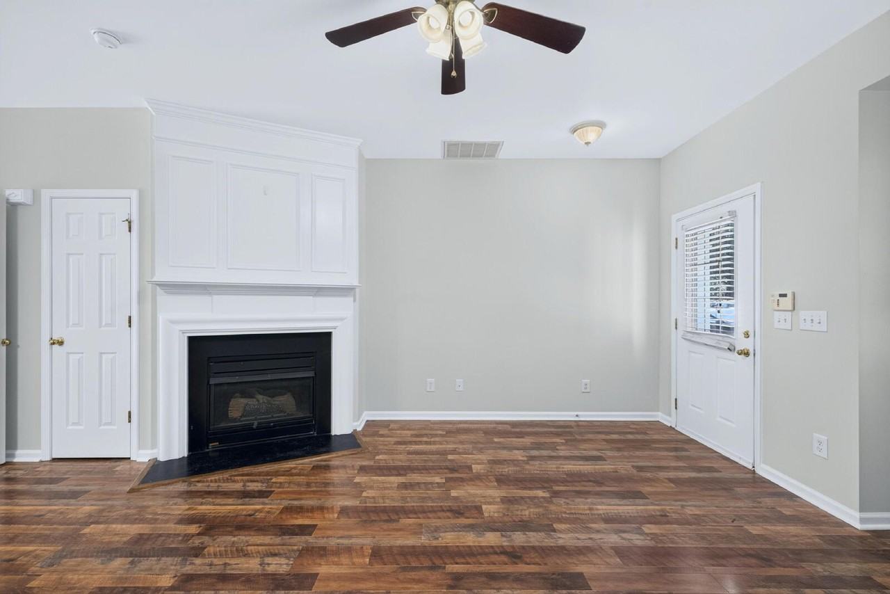 1703 Grace Brook Rd - Photo 4 of 30