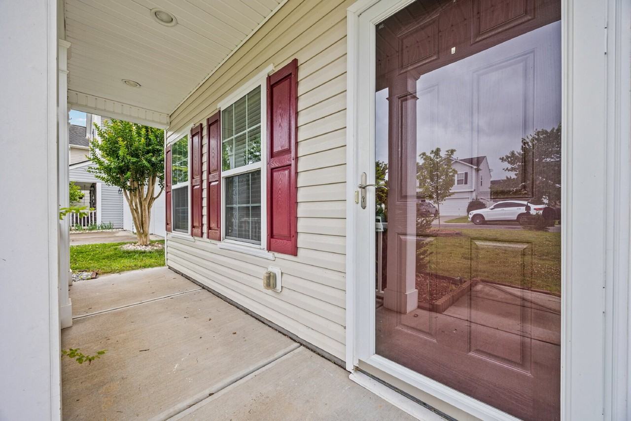 2206 Durand Rd - Photo 4 of 33