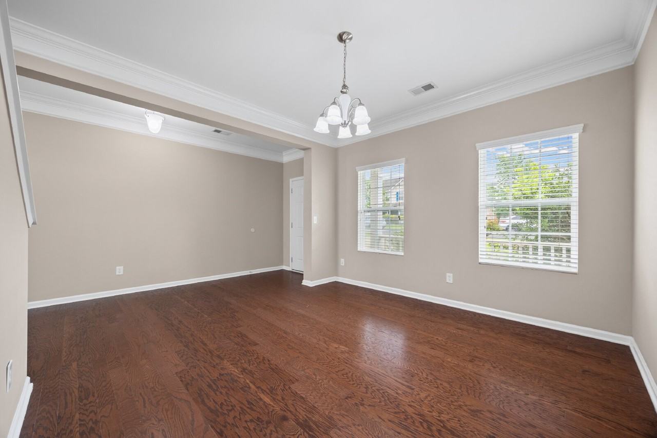 2206 Durand Rd - Photo 7 of 33