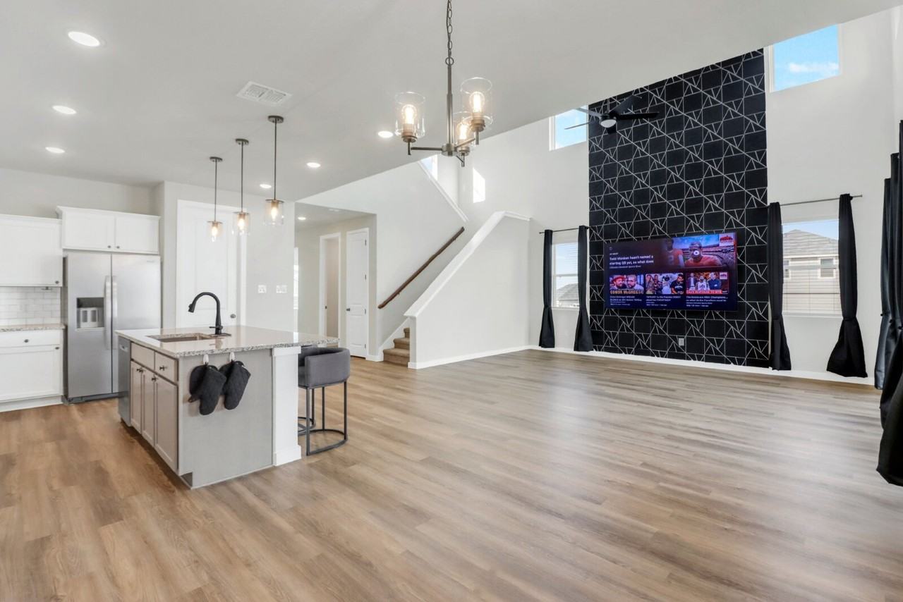 8730 Thyme Mdw - Photo 3 of 36