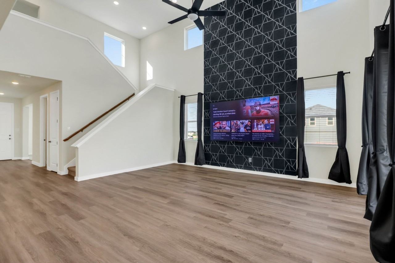 8730 Thyme Mdw - Photo 4 of 36