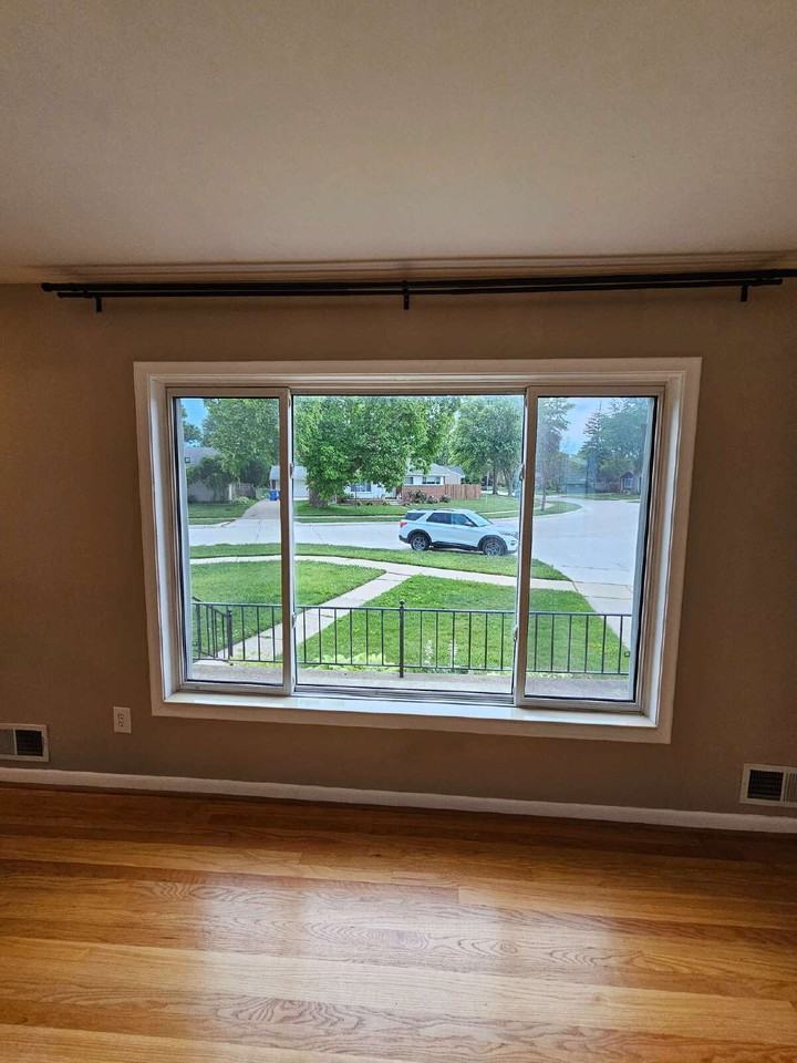 31400 Lyons Cir W - Photo 5 of 39