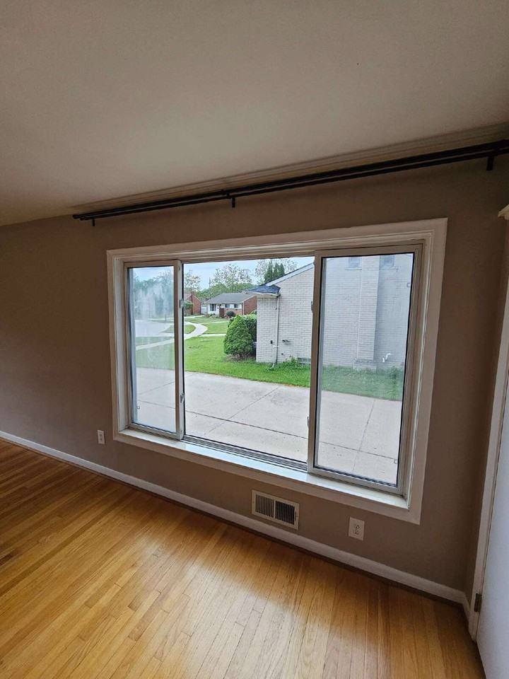 31400 Lyons Cir W - Photo 6 of 39