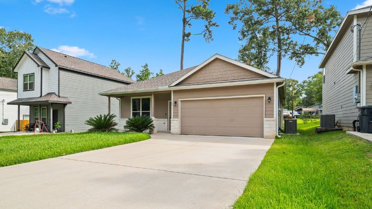 709 Little River Dr - Photo 2 of 18