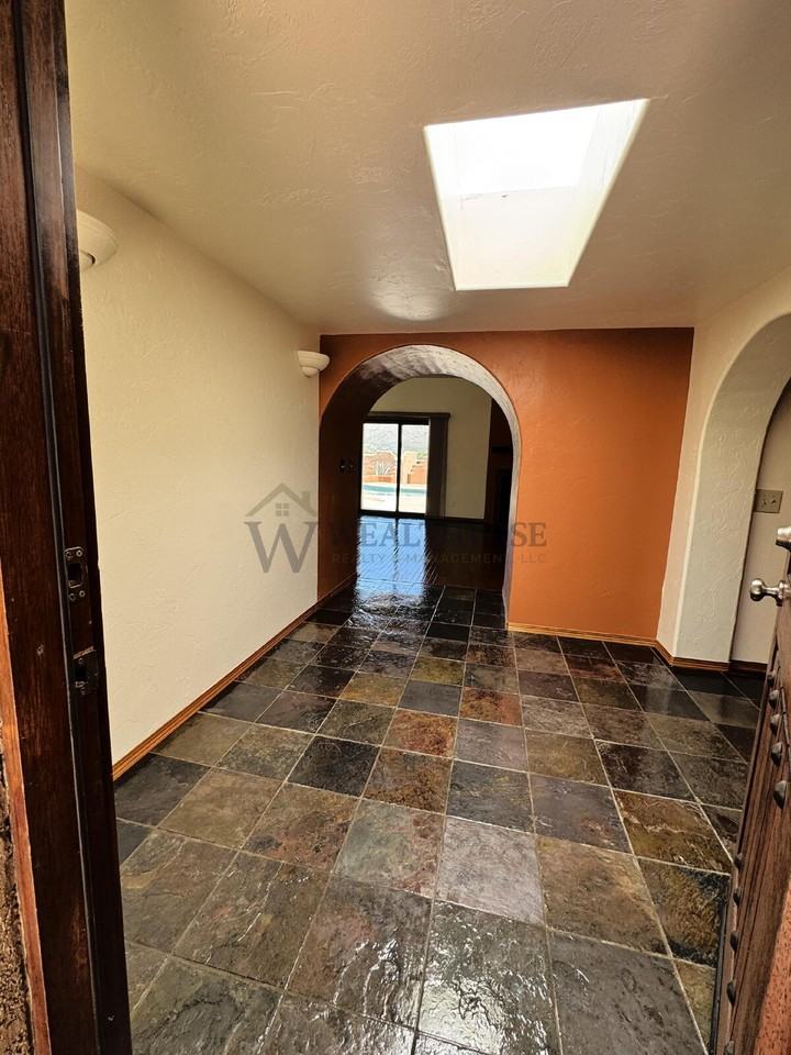 11790 N Mandarin Ln - Photo 6 of 45