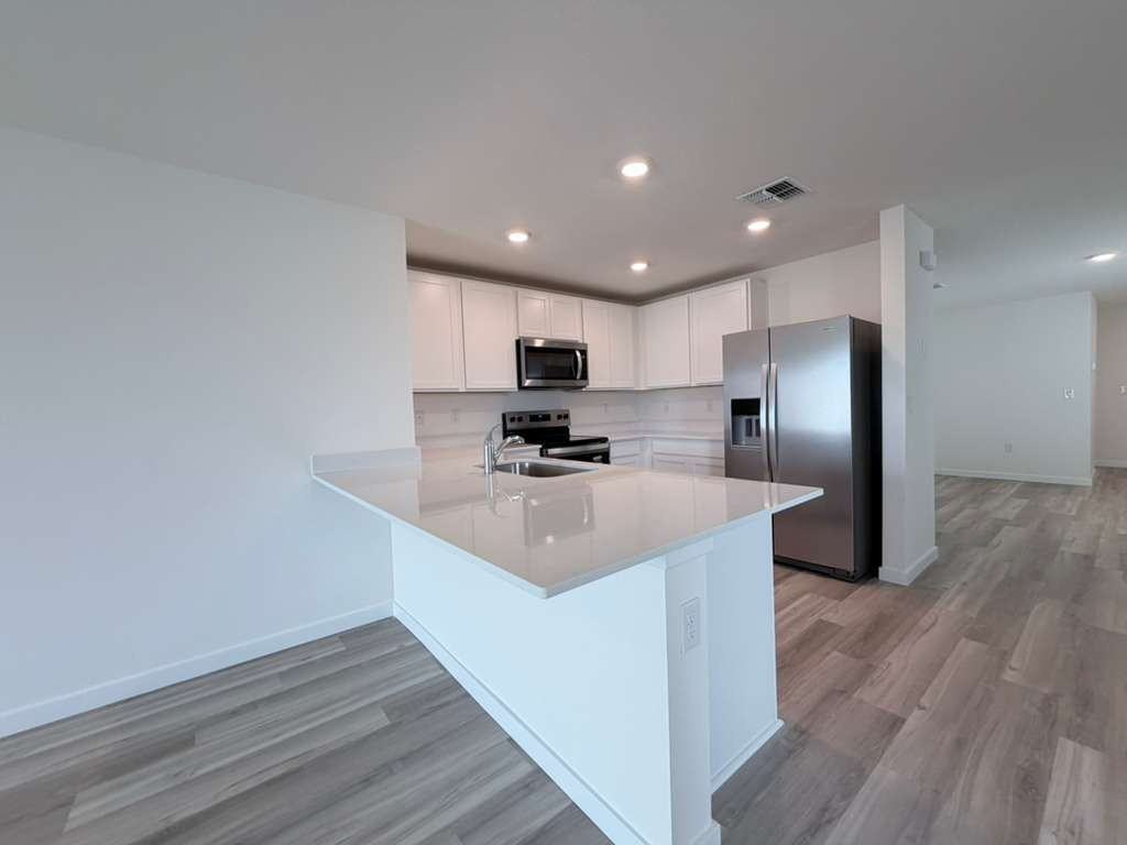 9233 SW 47th court - Photo 7 of 15