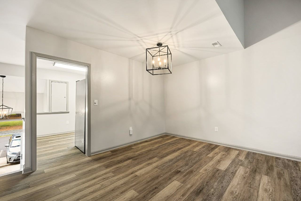1551 Hunt Club Ct - Photo 7 of 23