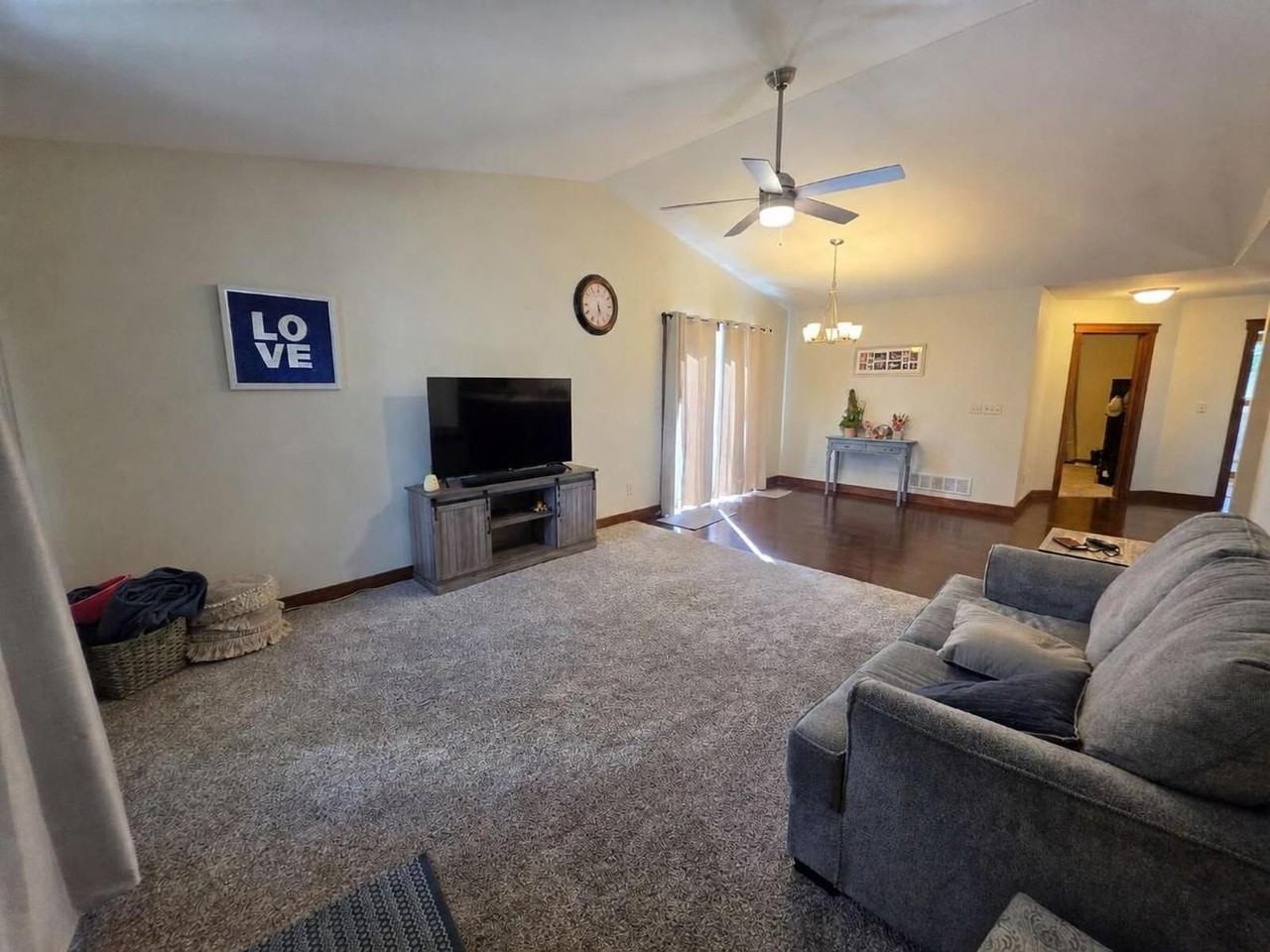 3270 White Oak Ln - Photo 7 of 35