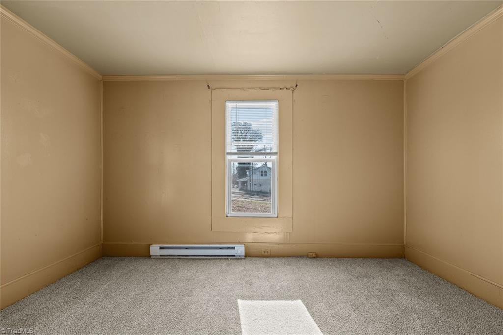 212 N Laura Wall Blvd - Photo 6 of 34