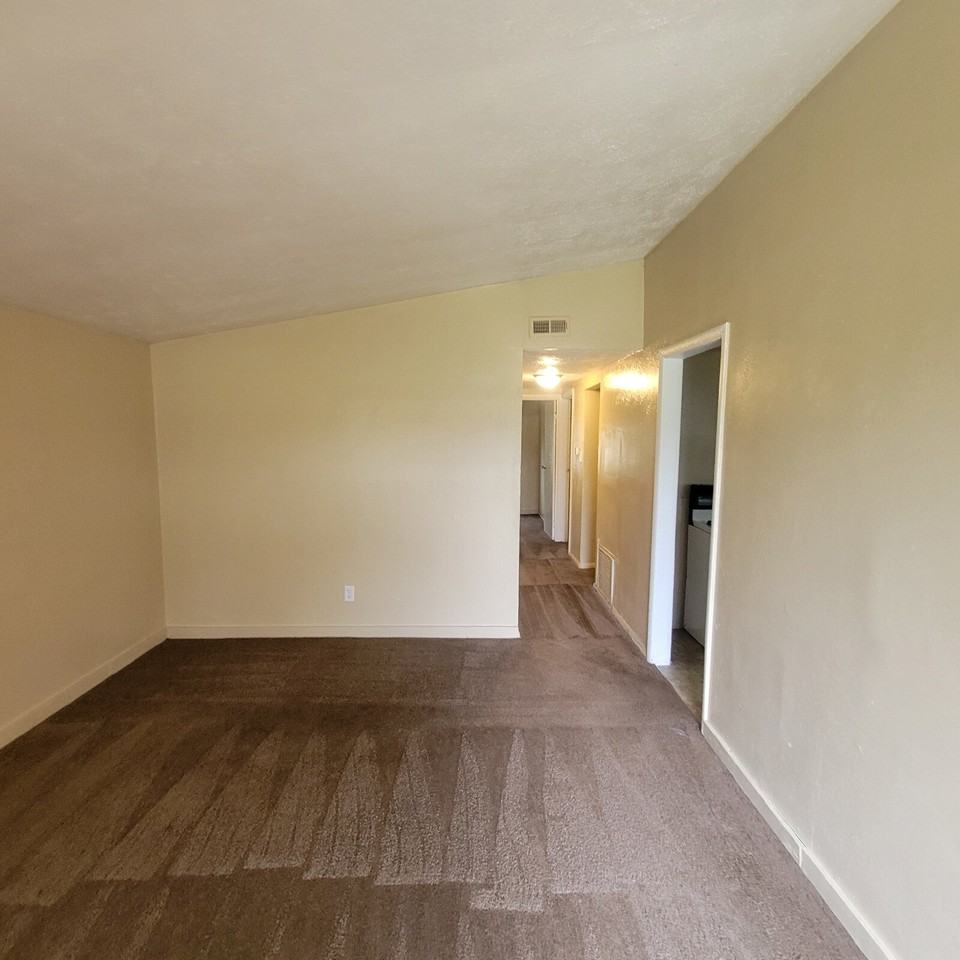 1232 Cameron St - Photo 2 of 7