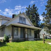 featured image of 1613 Lawton Ave