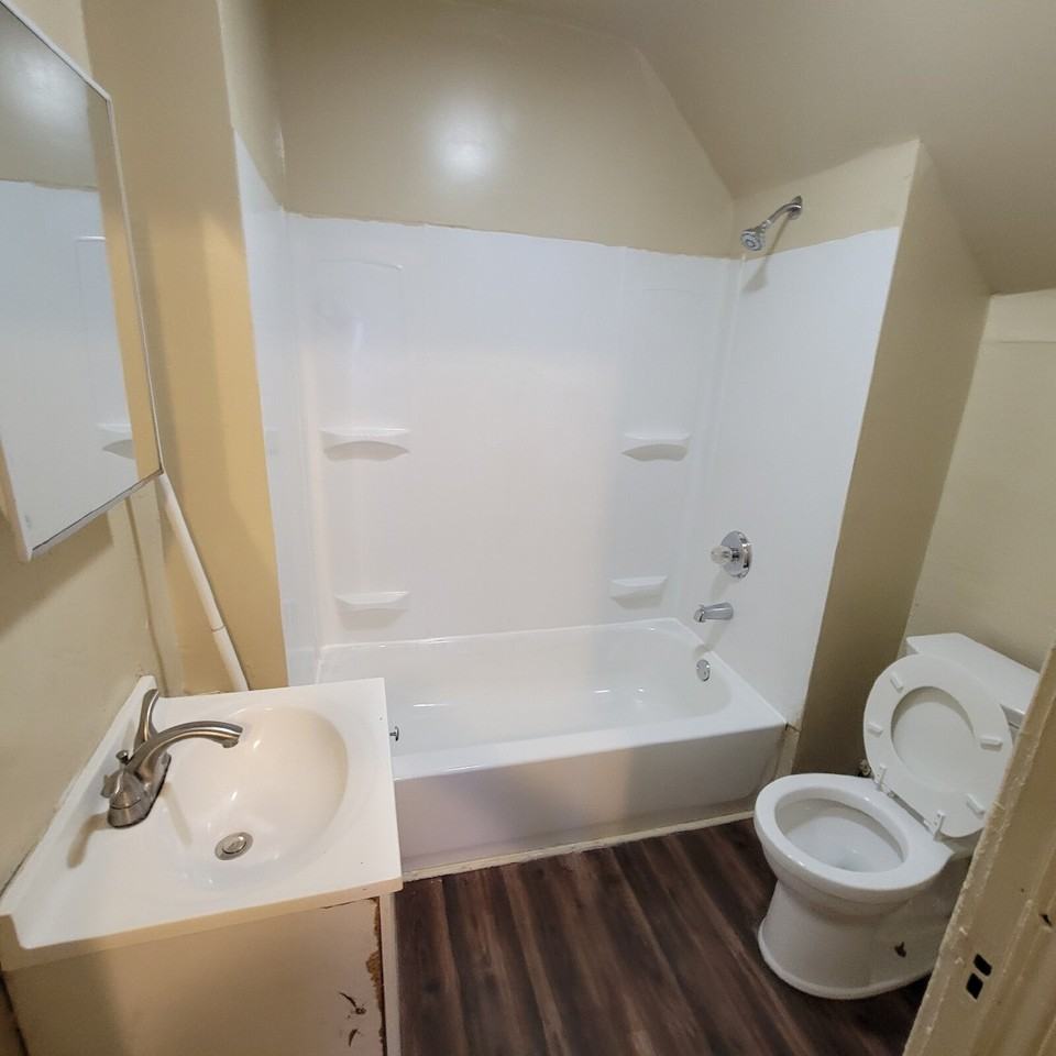 449 W 29th St - Photo 2 of 9