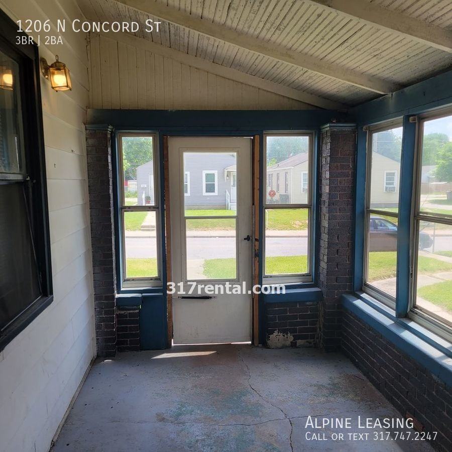 1206 N Concord St - Photo 4 of 9
