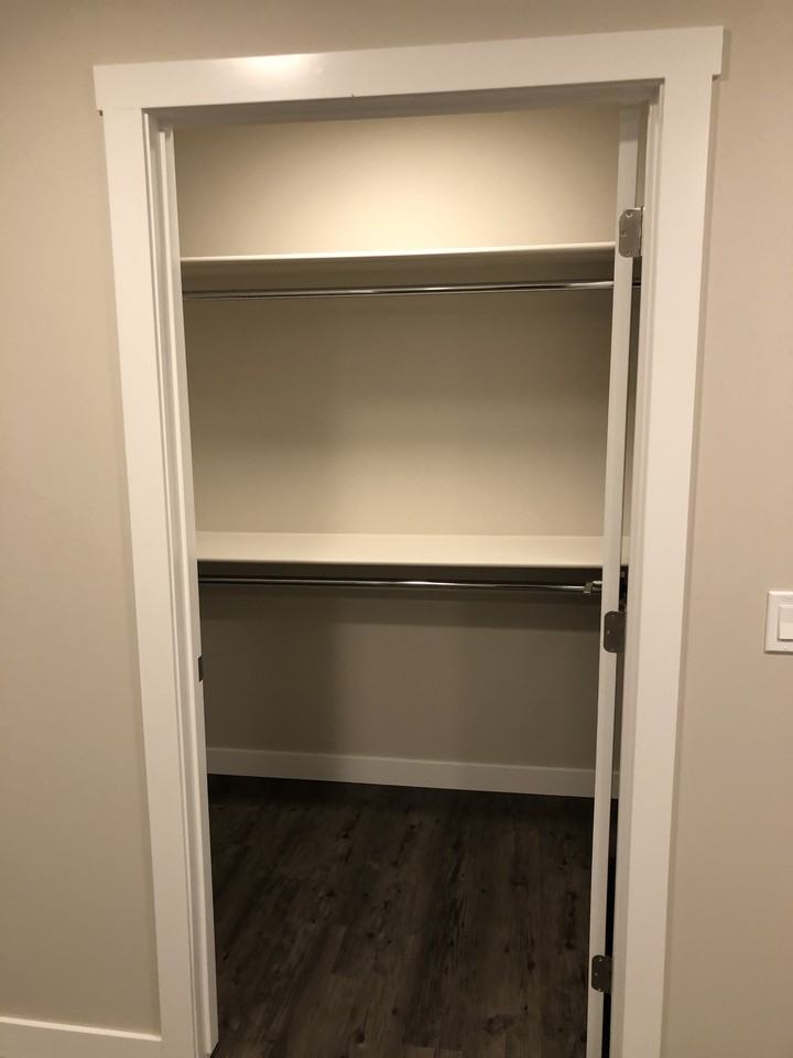 Tangerine Storage - Photo 6 of 14