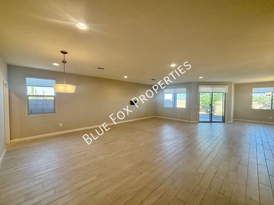 5536 W Lazy Farm Dr - Photo 4 of 25
