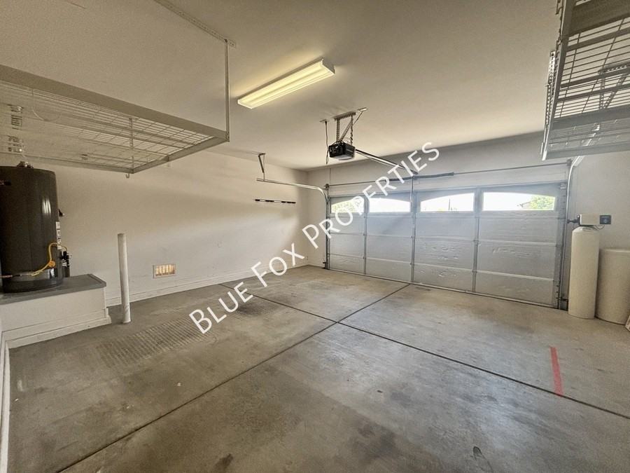 11718 N Key Lime Pl - Photo 3 of 32