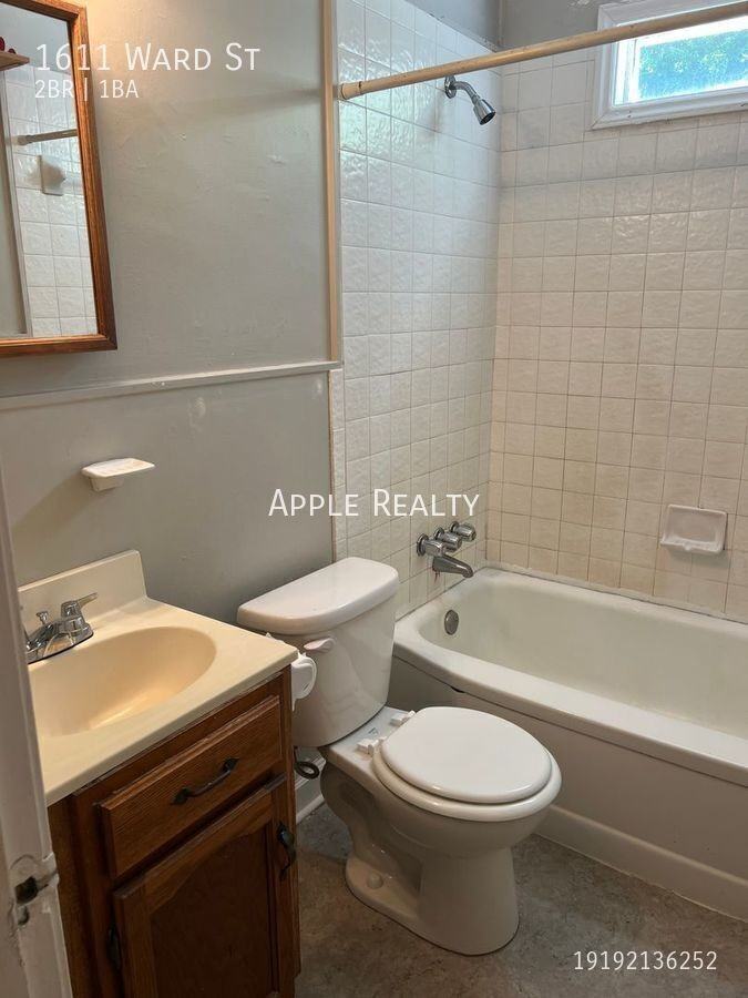 1611 Ward St - Photo 7 of 12