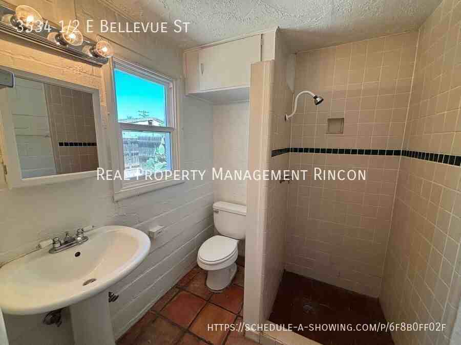 3534 1/2 E Bellevue St - Photo 4 of 9