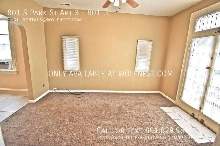 801 S Park St Apt 3 #801-3 - Photo 3 of 18