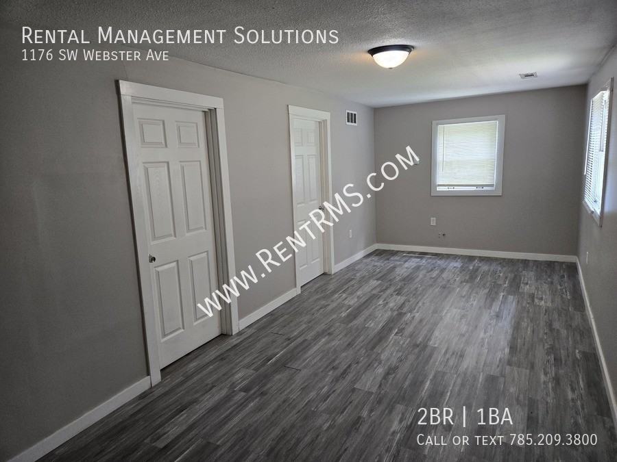 1176 Sw Webster Ave - Photo 4 of 20